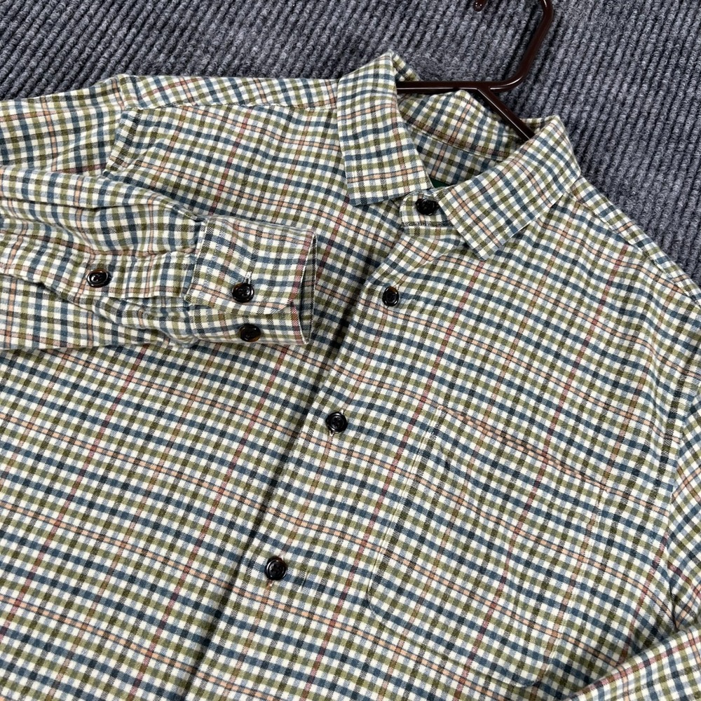 Orvis Button Up Shirt Mens Medium Green Plaid Long Sleeve Outdoor Casual Camp